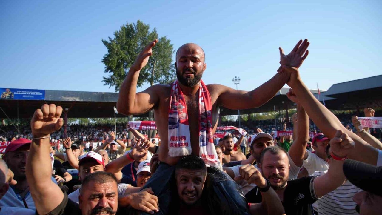 664. Kırkpınar başpehlivanı Orhan Okulu oldu