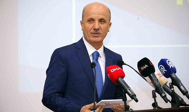 YÖK Başkanı Özvar: "Vakıf üniversitelerin sorunu akademik personel sayısındaki yetersizlik"