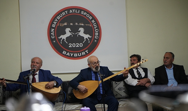 Unutulmaya yüz tutmuş 'Âşıklık Geleneği' Bayburt'un soğuk kış akşamlarında yaşatılıyor