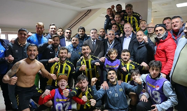 3 puan sonrası galibiyet pozu