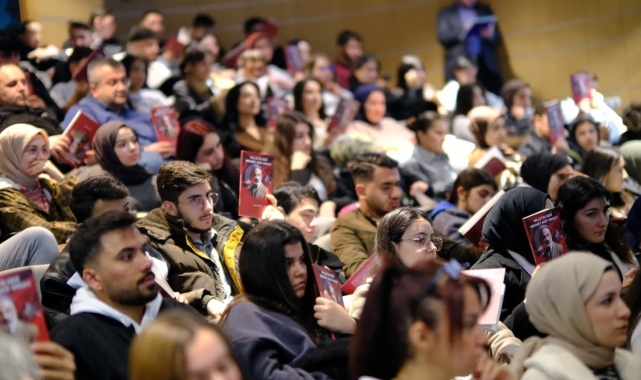Bayburt'ta 'İstiklal Marşı ve Mehmet Akif Ersoy' konferansı düzenlendi