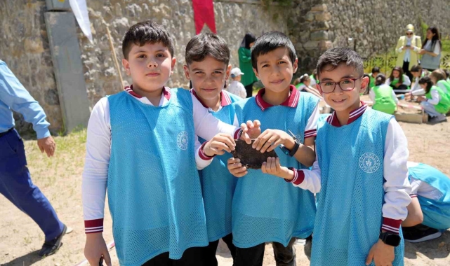 Gümüşhane'de çocuklara özel arkeolojik kazı deneyimi