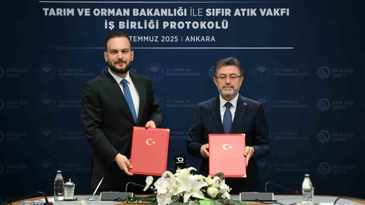 Bakan Yumaklı: "Toprağa tohumu eken, ormanı yeşerten, suyun akışına yön veren, gıdamızın güvenliğini sağlayan bir bakanlığız"