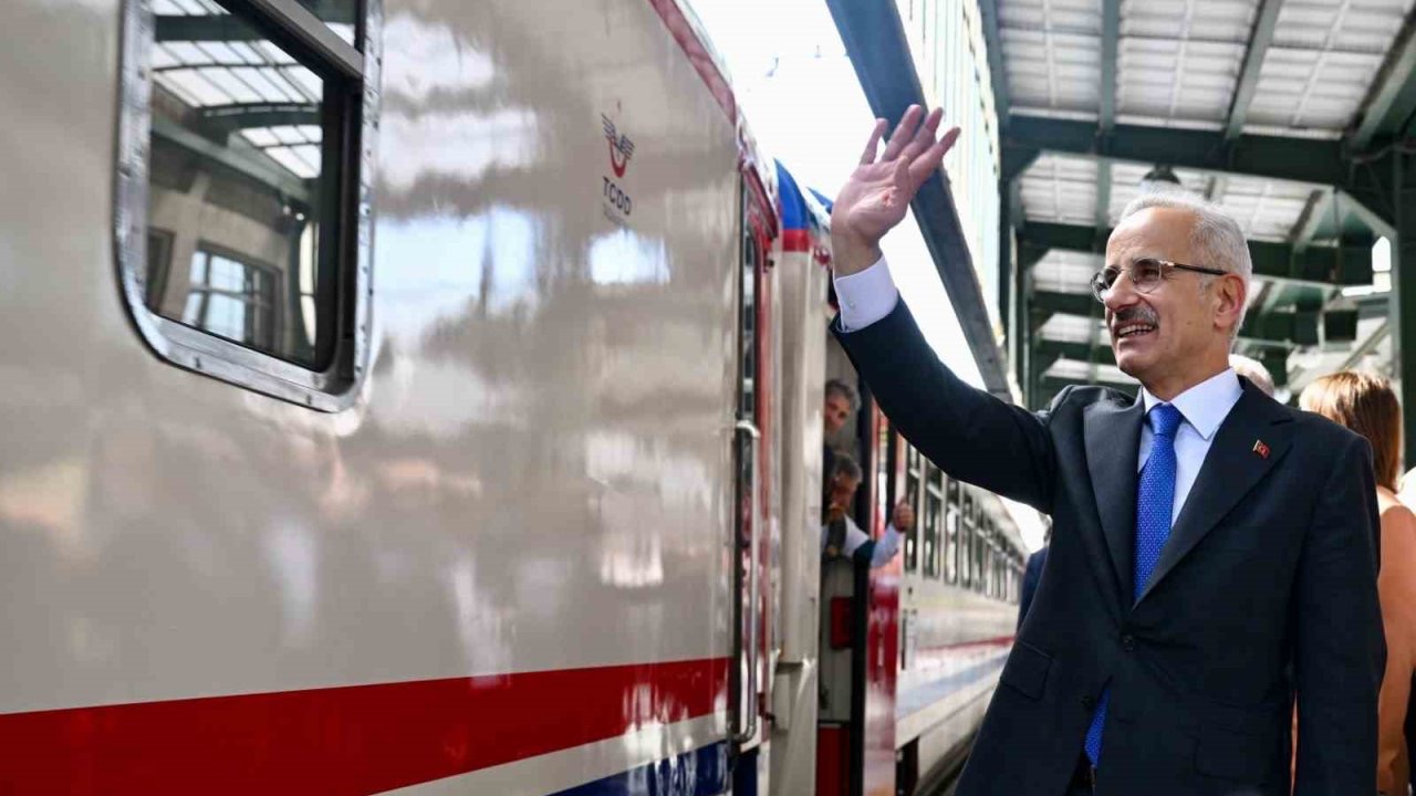 Bakan Uraloğlu: "2025-2026 kış sezonu seferleri 22 Aralık’ta başlayacak, 1 Mart 2026 tarihine kadar devam edecek"