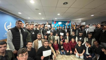 Ülkü Ocakları'nda yangınla mücadele eğitimi…