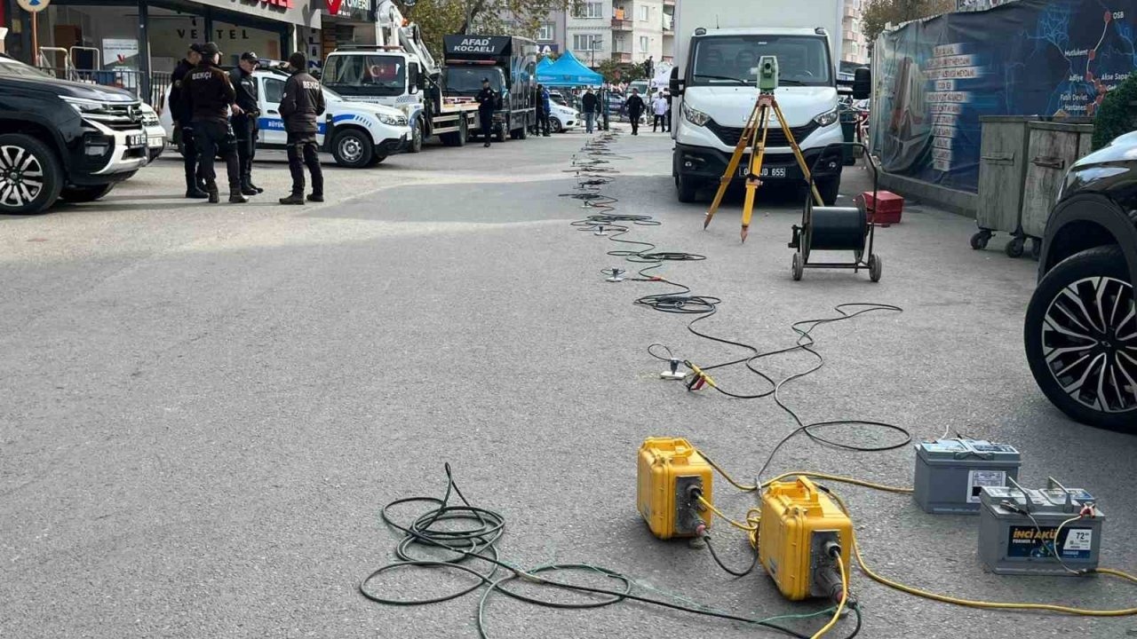 Uzman ekipler, Gebze’de "sismik yansıma" ile yerin metrelerce altını inceliyor