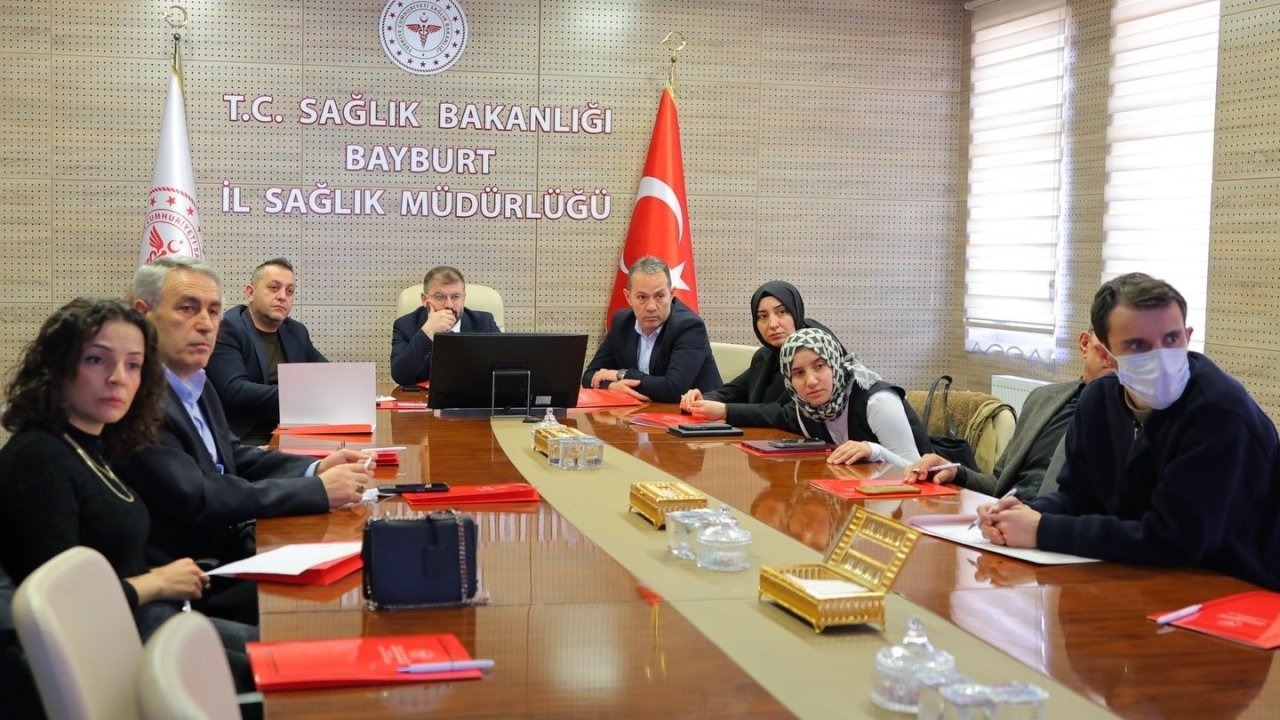 Sağlık tesislerinin standartları toplantıda değerlendirildi