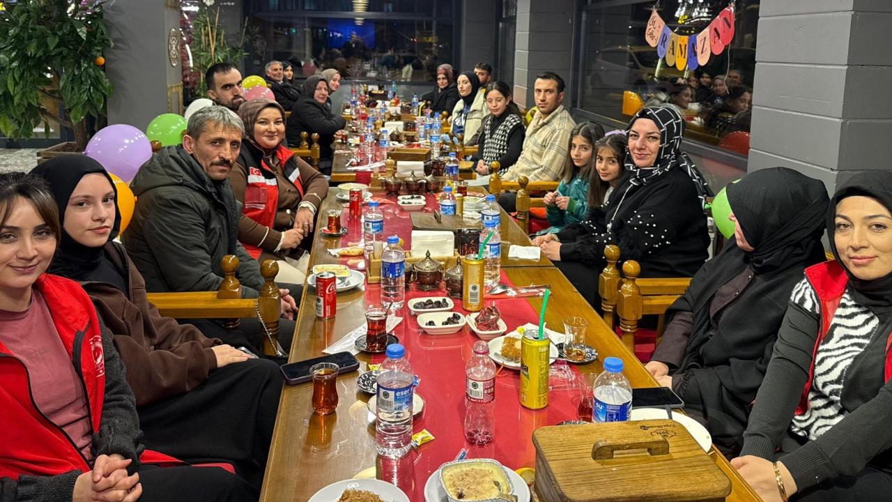 Çocuklar için ‘Büyük Aile Sofrası’ kuruldu