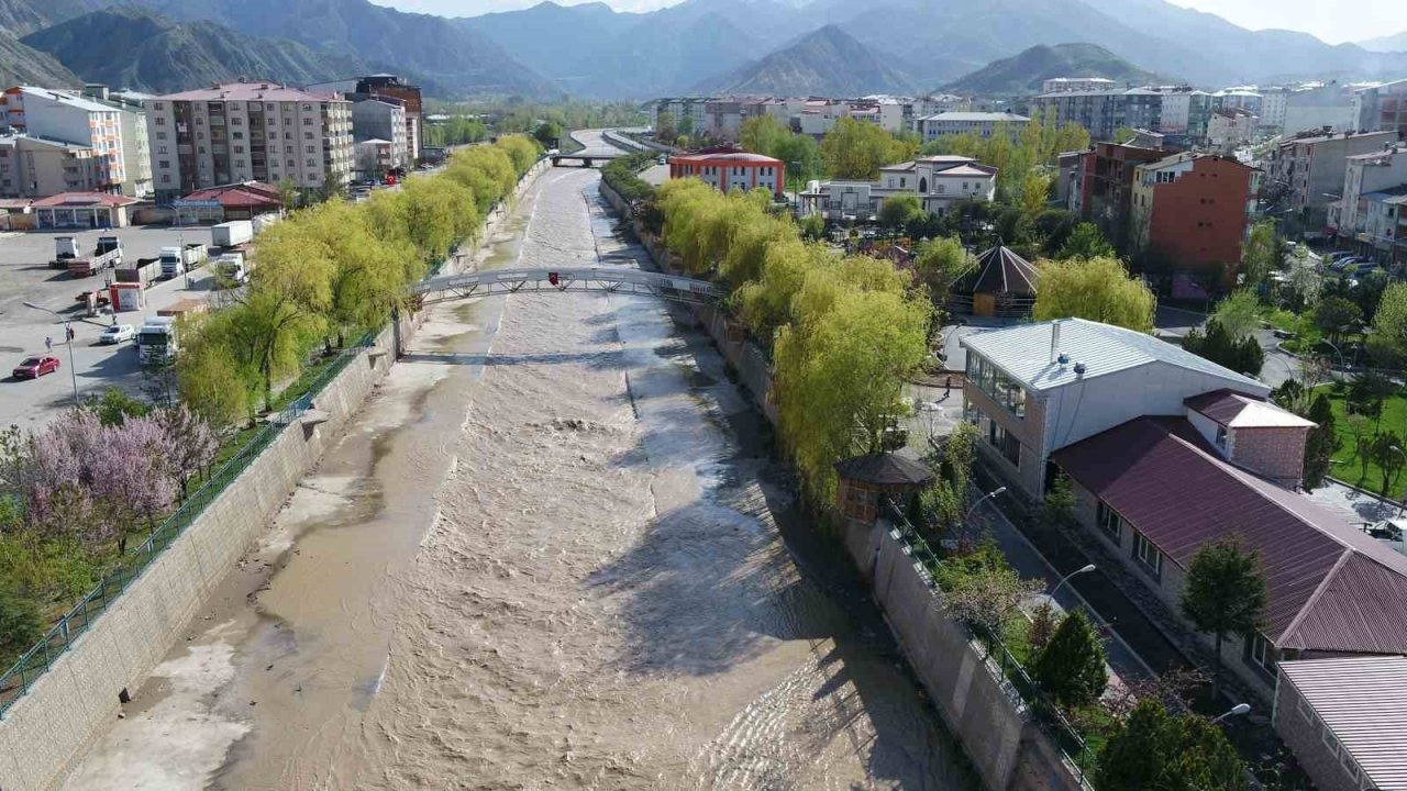 Erzurum’da su bereket oldu: 615 bin dekar arazi sulamaya açıldı
