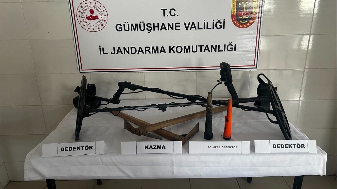 Kaçak kazı yapan 2 şüpheli suçüstü yakalandı