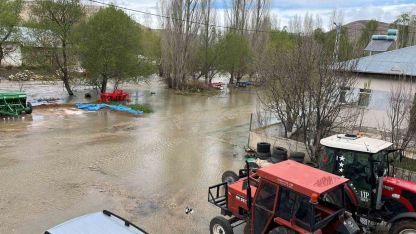 Kırkpınar köyünde sel!