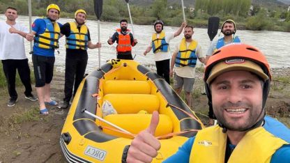 Karşıgeçit'te rafting heyecanı
