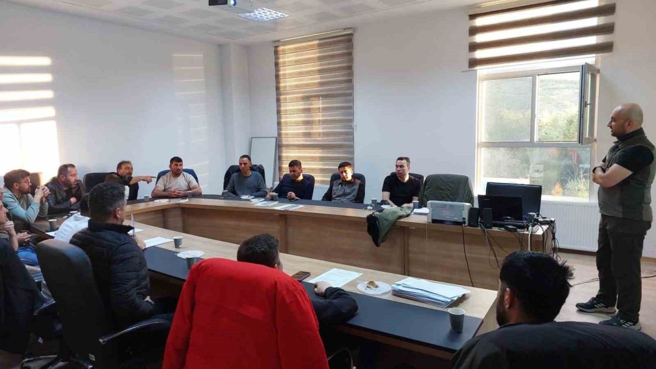 Avcılık eğitimi alan 15 aday belgelerini aldı
