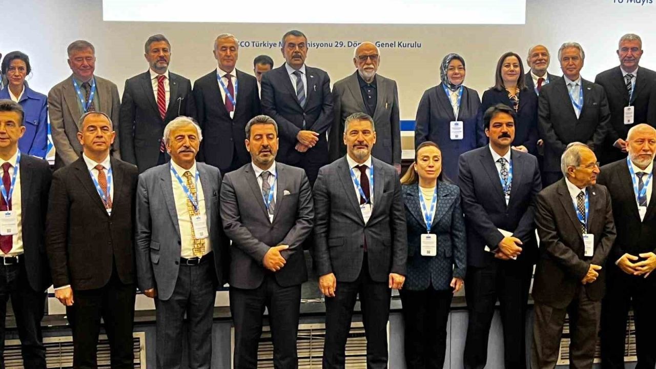 Bakan Tekin: "Her bir öğrencimizi geleceğe en iyi şekilde hazırlamak için çalışmalarımızı kararlılıkla sürdürüyoruz"