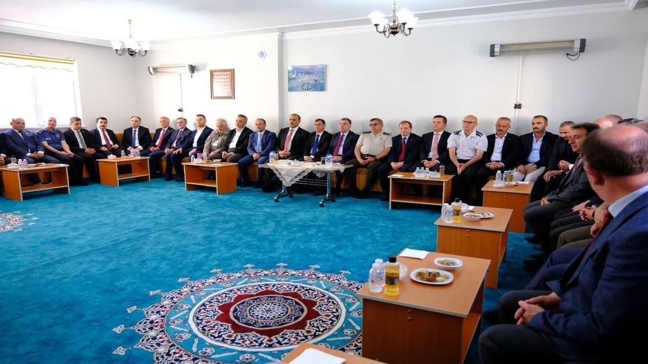 Bayramlaşmanın adresi Gençosman Mahallesi