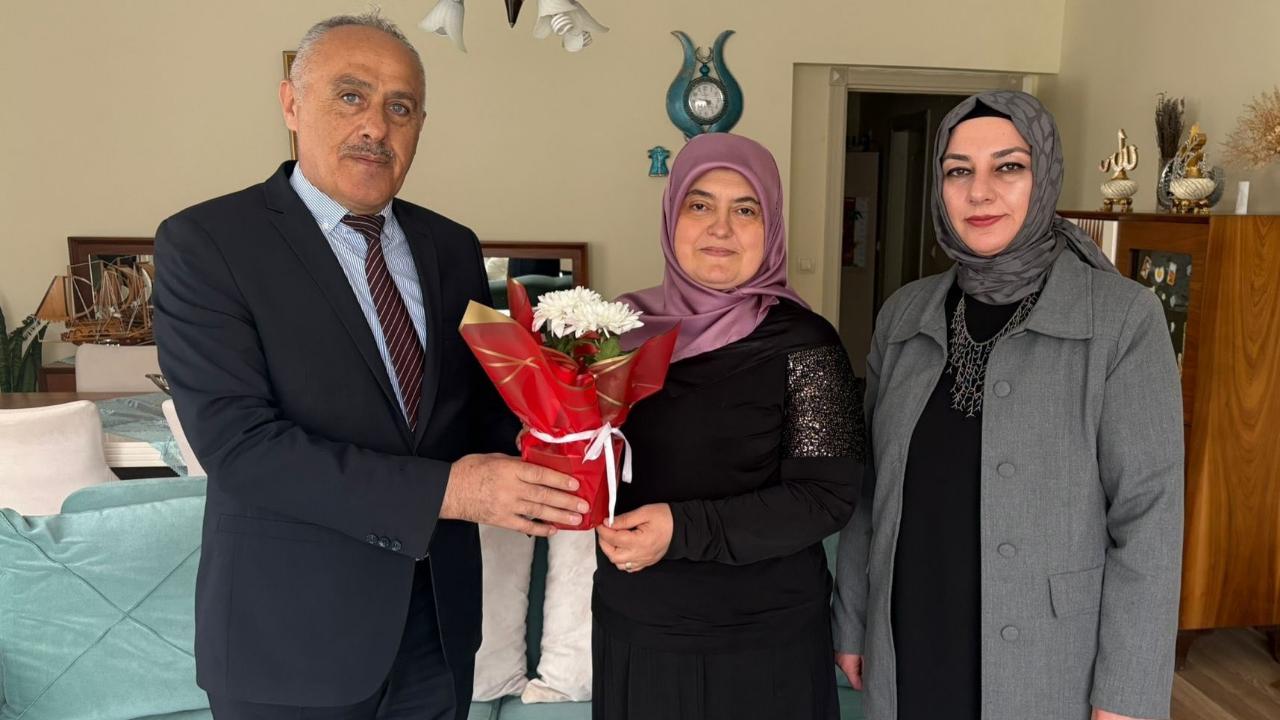 Koruyucu ailelerin anneler günü kutlandı