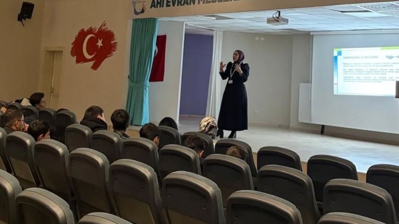 Öğrenciler ruh sağlığı konusunda bilgilendirildi