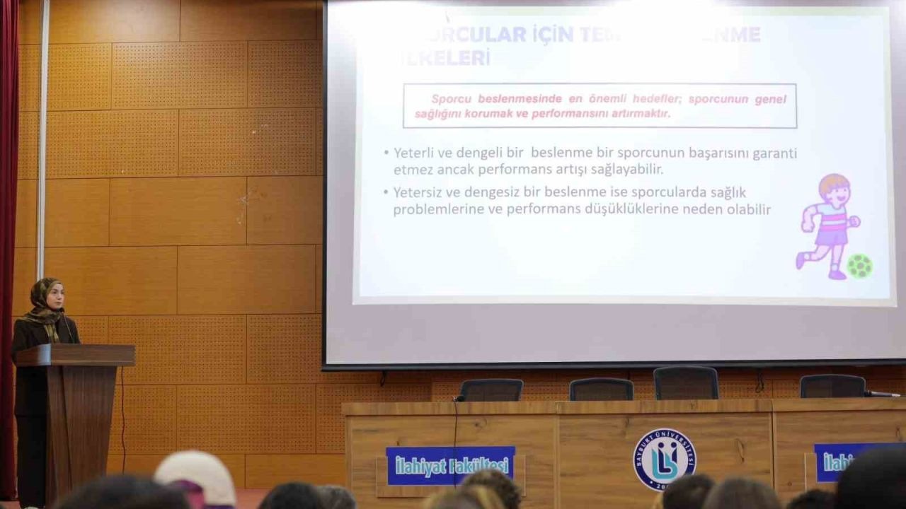 Spor Bilimleri öğrencilerine sağlıklı yaşam eğitimi