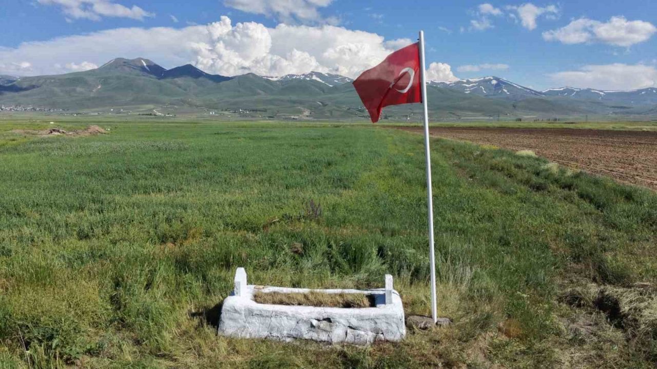 149 yıldır Erzurum Ovası’nda nöbet tutan şehide vefa