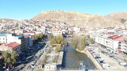Vali yardımcıları ve ilçe kaymakamları değişti