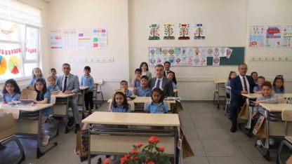 14 bin 537 öğrenci karne heyecanı yaşadı
