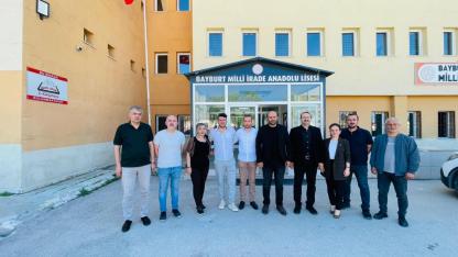 Anadolu Lisesi mezunları yıllar sonra aynı ruhla buluştu
