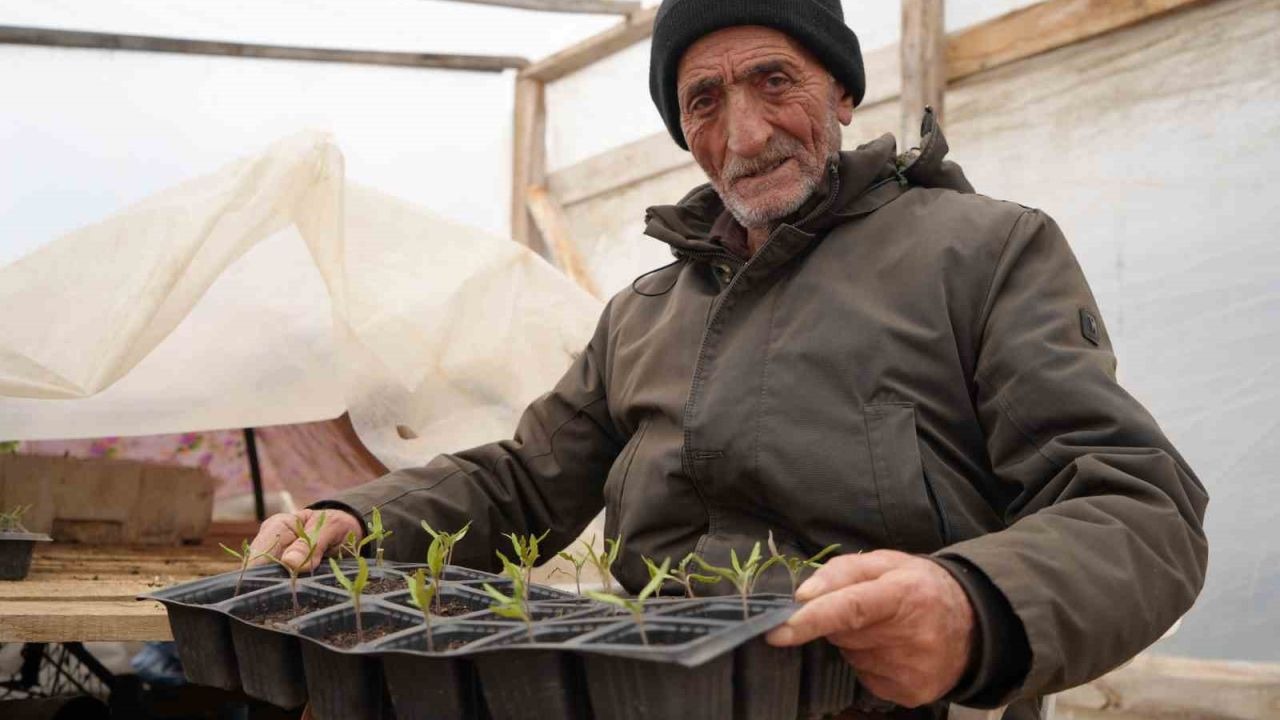 ’Memleket meselesi’ gördüğü ata tohumlarını gelecek kuşaklar için çoğaltıyor