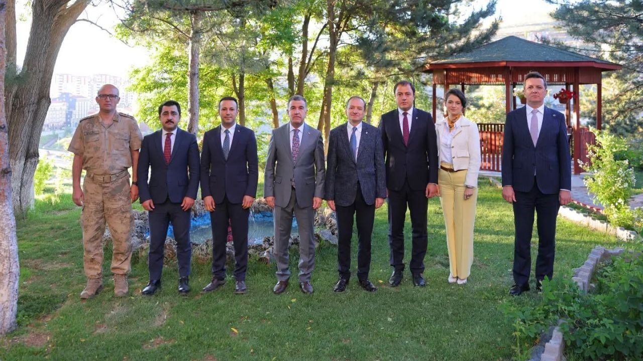 Tayini çıkan mülki idare amirleri için veda programı düzenlendi