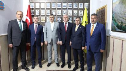 Bakan Çiftçi’den başkan Memiş’e ziyaret