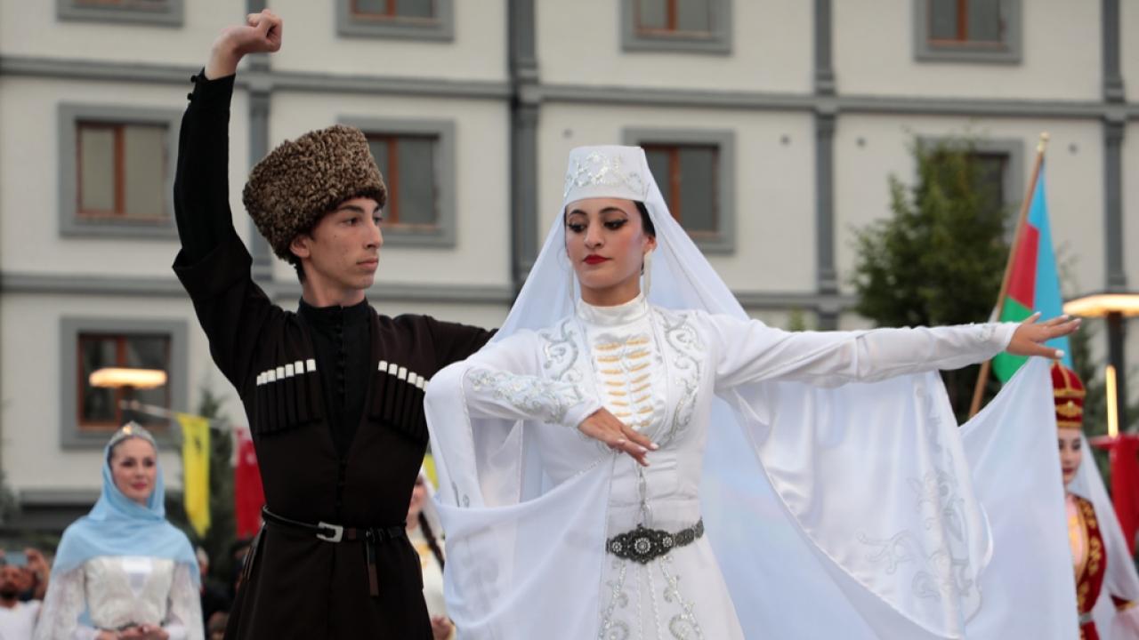 Saray Bahçesi'nde görsel şölen